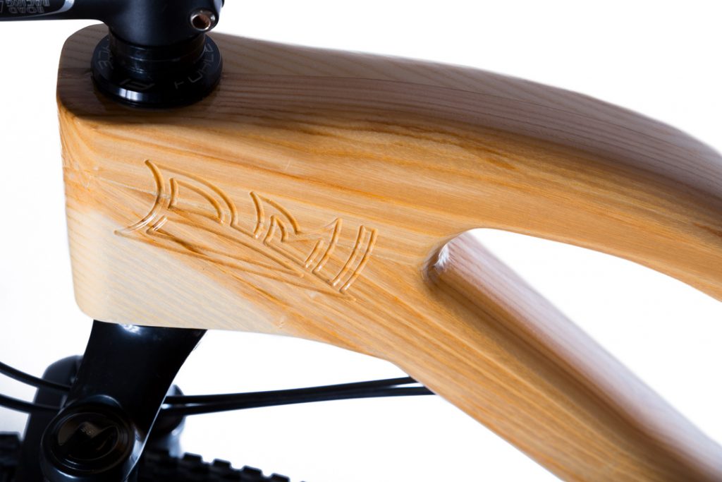 Horský drevený bicykel BIKEMI Wooden Adventurer Natural 29 detail 2