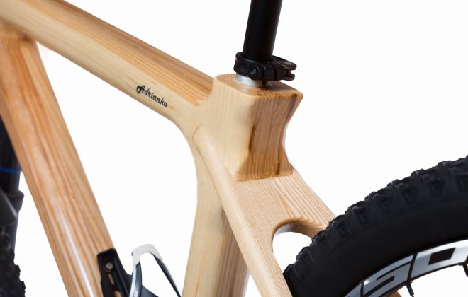 Horský drevený bicykel BIKEMI Wooden Explorer Natural 29 Shimano detail1